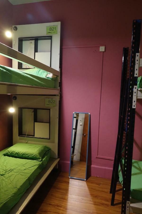 Gap Year Hostel Singapore Exterior foto